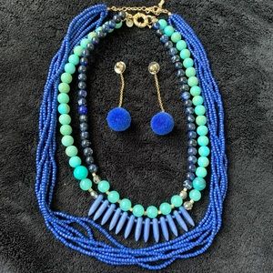Beaded statement necklace with earrings
